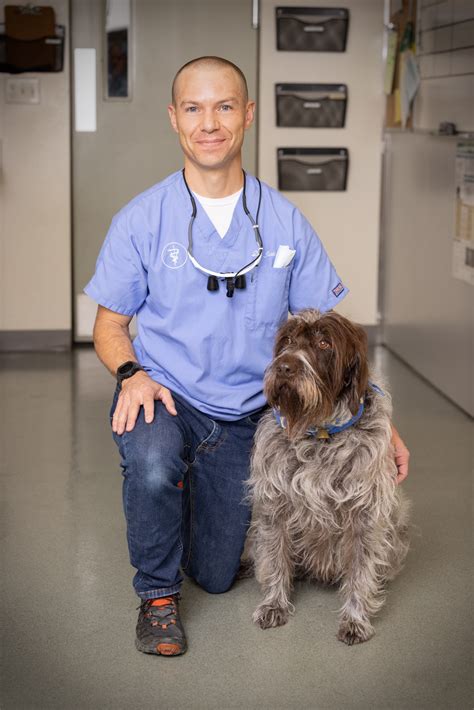 Juan Veterinarian .